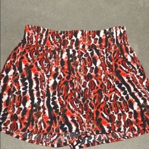XOXO NWOT: Orange cheetah print shorts